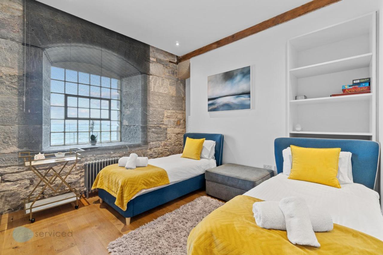 2 Bed- Edgcumbe View By Pureserviced Apartment พลีมัธ ภายนอก รูปภาพ