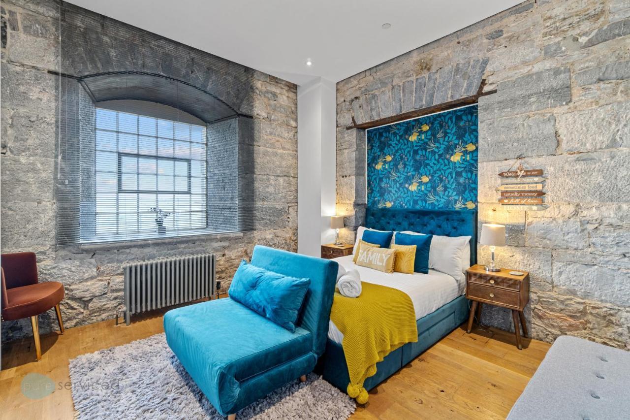 2 Bed- Edgcumbe View By Pureserviced Apartment พลีมัธ ภายนอก รูปภาพ